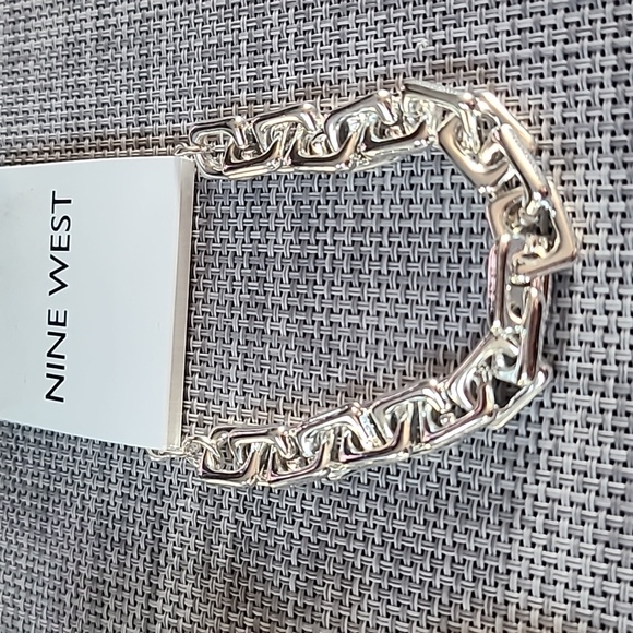 NINE WEST AND NAPIER FASHION JEWELRY EARRINGS BUNDLE OF 5 PIECES - Picture 6 of 11